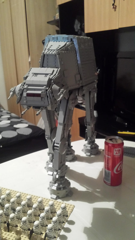 [Star Wars] UCS Scale AT-AT