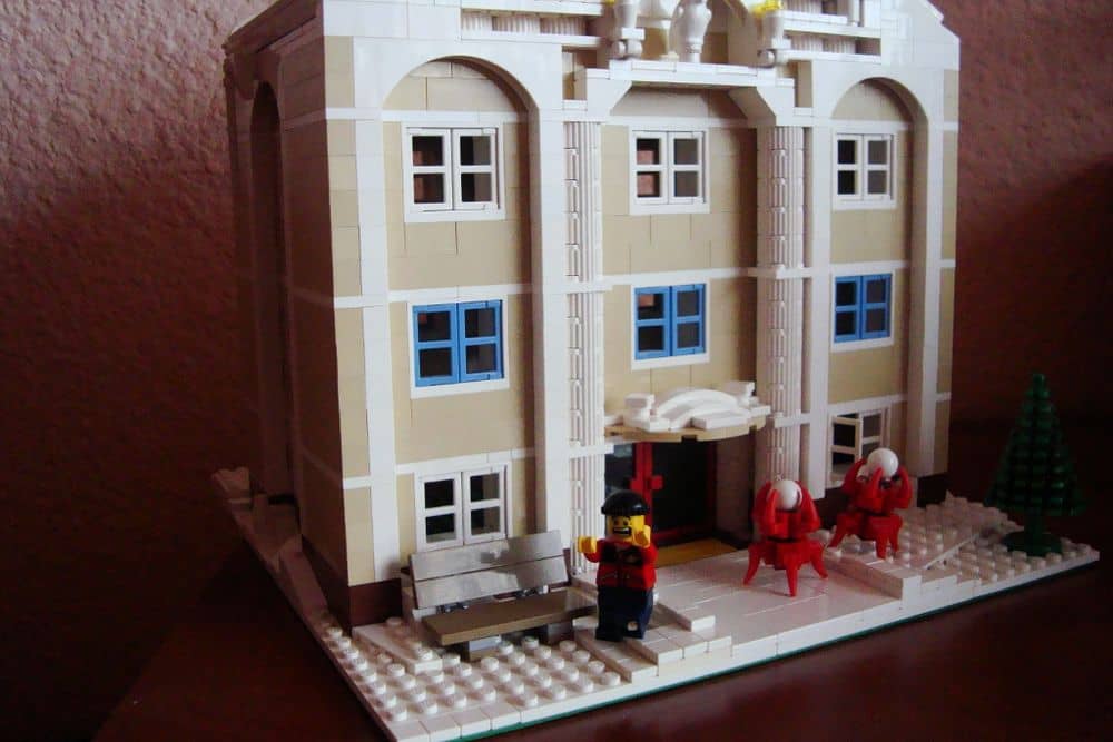 LEGO® MOC by Mad_Horax: Winter Escape from Local Museum