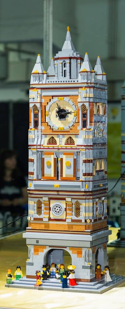 LEGO® MOC by Chyck & Mad_Horax: Ceasul din turn